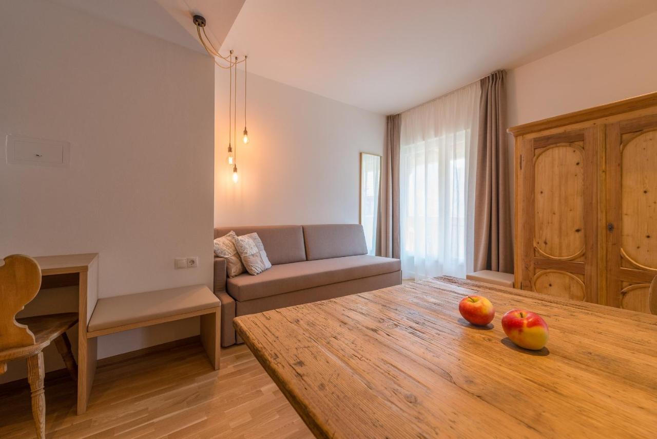 Tirolerin Garni Hotel Tramin an der Weinstraße Exteriör bild